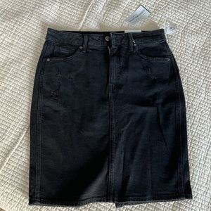 NWT Old Navy Black Denim Skirt